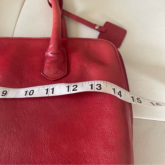 HOBO INTERNATIONAL Paulina Venice red Handbag has some wear please check picture - Picture 11 of 16